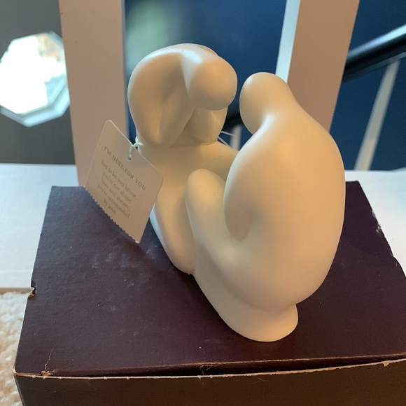 I’m Here for You statue - Picture 6 of 6